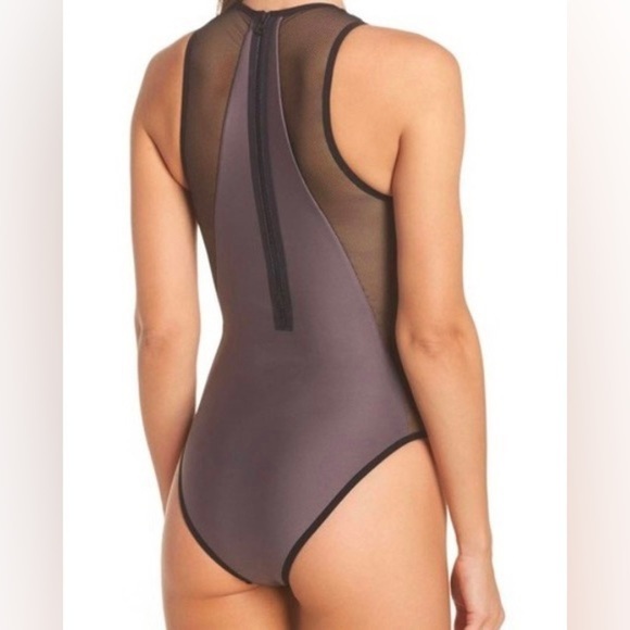 NEW‎ Ultracor High Tide Mesh One-Piece Swimsuit in Taupe M - Picture 3 of 8